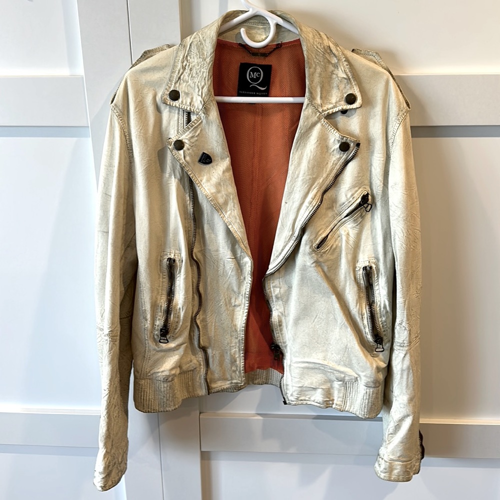 Alexander McQ ☠️ off white leather jacket.